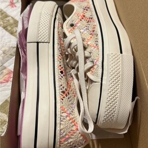 Converse Cream Platform Sneakers with Retro Design Size 8